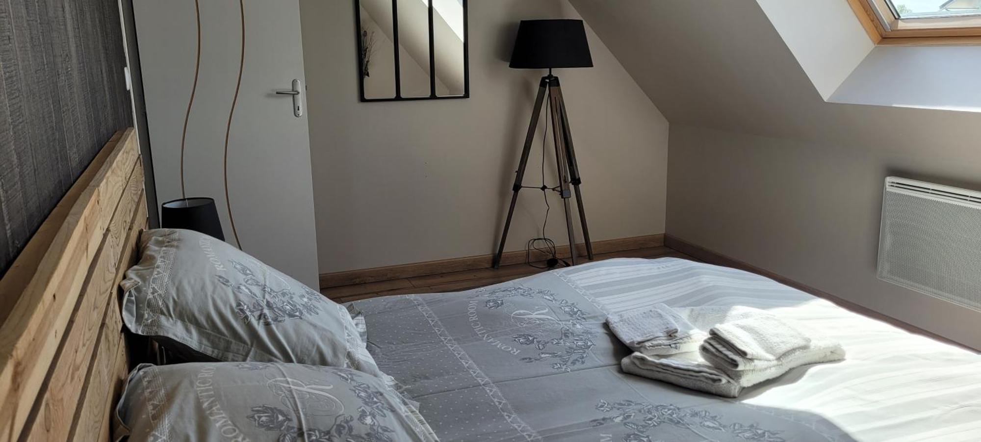 Chambre Proche Circuit Du Mans 500 M Du Virage De Mulsanne Habitación foto